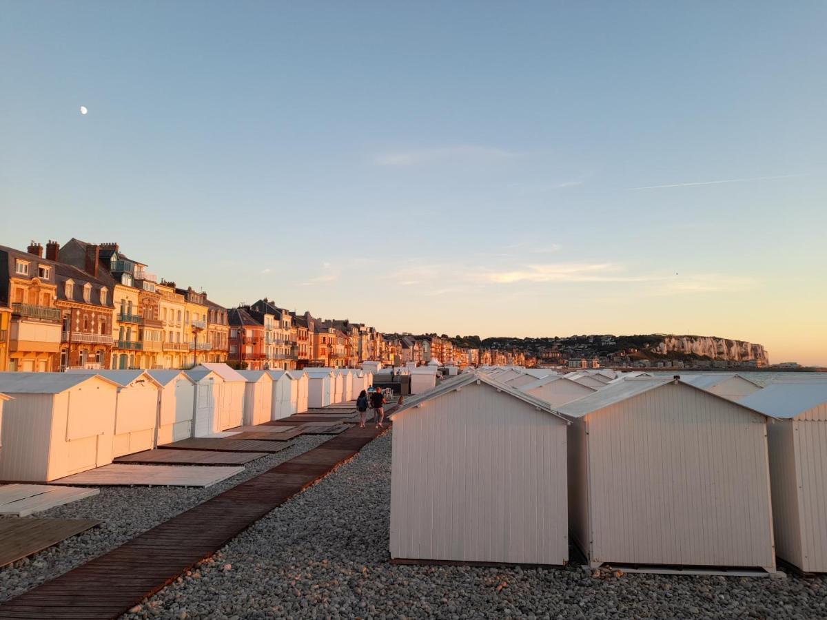 Charmante Villa plein SUD 50m de la plage - Balcon vue latérale sur Mer Mers-les-Bains Exterior foto